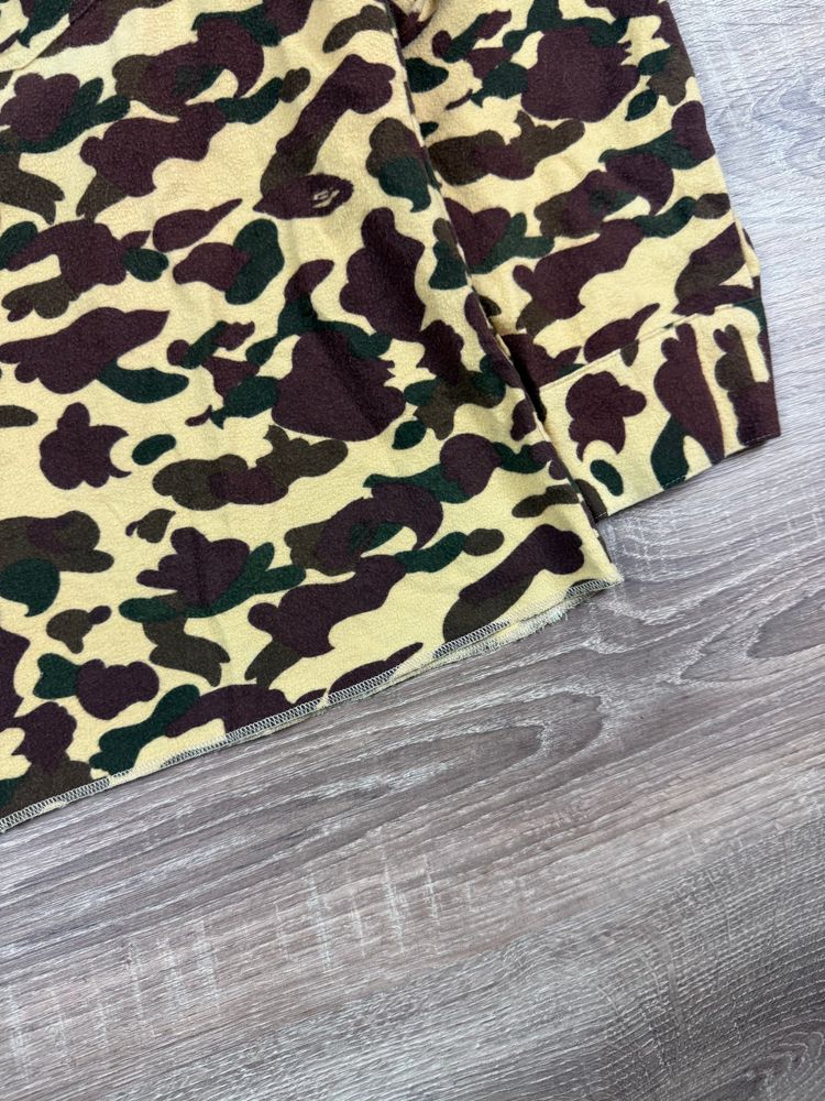 Early 2000s Bape 1st Camo Fleece Half Zip Pullover (S) image 2