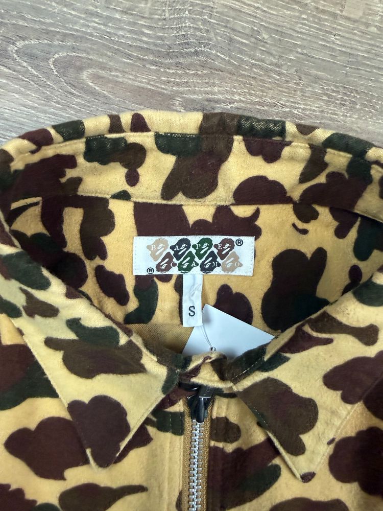Early 2000s Bape 1st Camo Fleece Half Zip Pullover (S) image 3