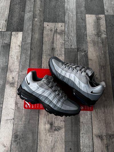 Nike Air Max 95 Ultra Trainers ‘Wolf Grey Black’ Size UK 7 (PRE-LOVED)