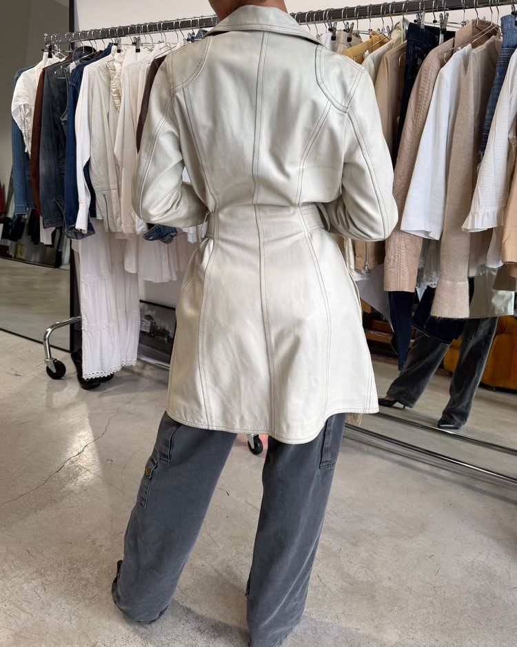 The Jasmina leather coat imagen 10