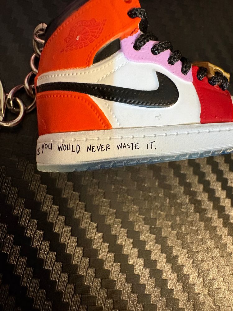 Nike Jordan’s Sneaker Keychain including box image 6