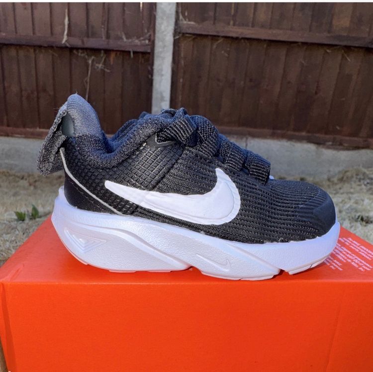 Nike Star Runner 4 Nn Kids Shoes 2.5 imagen 3