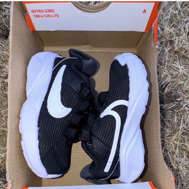 Nike Star Runner 4 Nn Kids Shoes 2.5 imagen 5