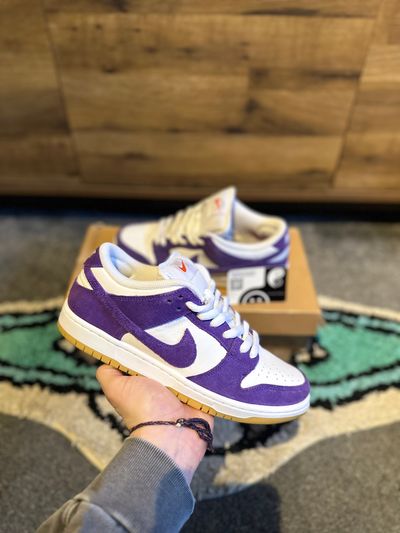 Nike dunk SB “Orange Label Court Purple” U.K. 6
