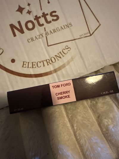 Tom Ford Cherry Smoke