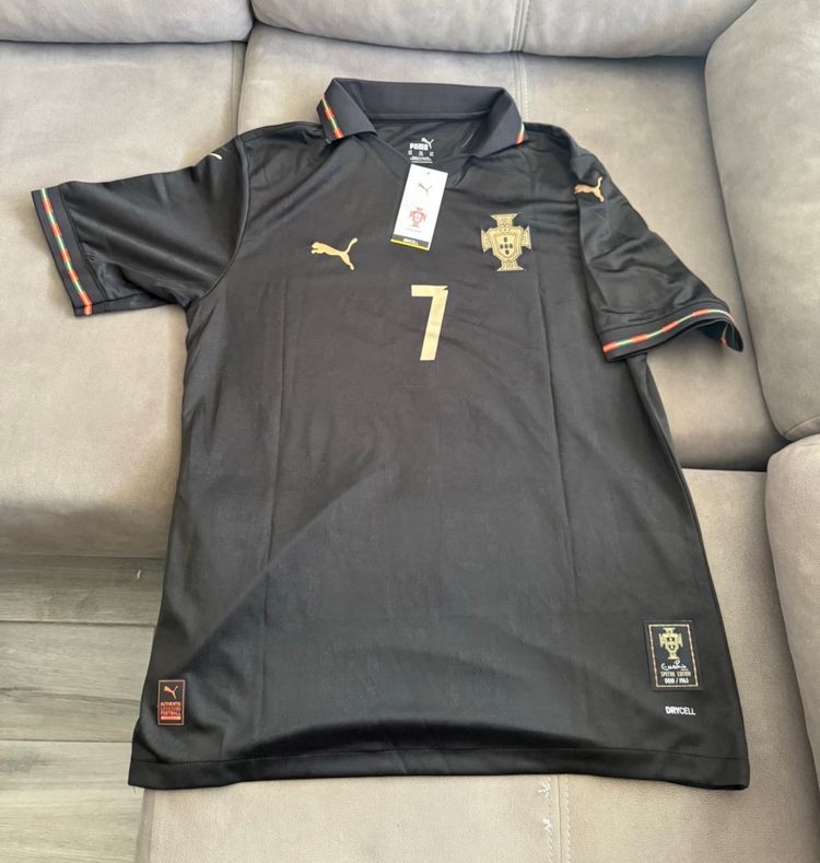 Camiseta Portugal talla XXL version jugador sin estrenar!! imagen 1