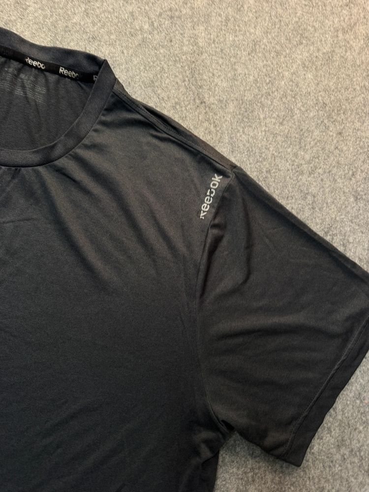T-shirt minimal Reebok grigio XXL image 5