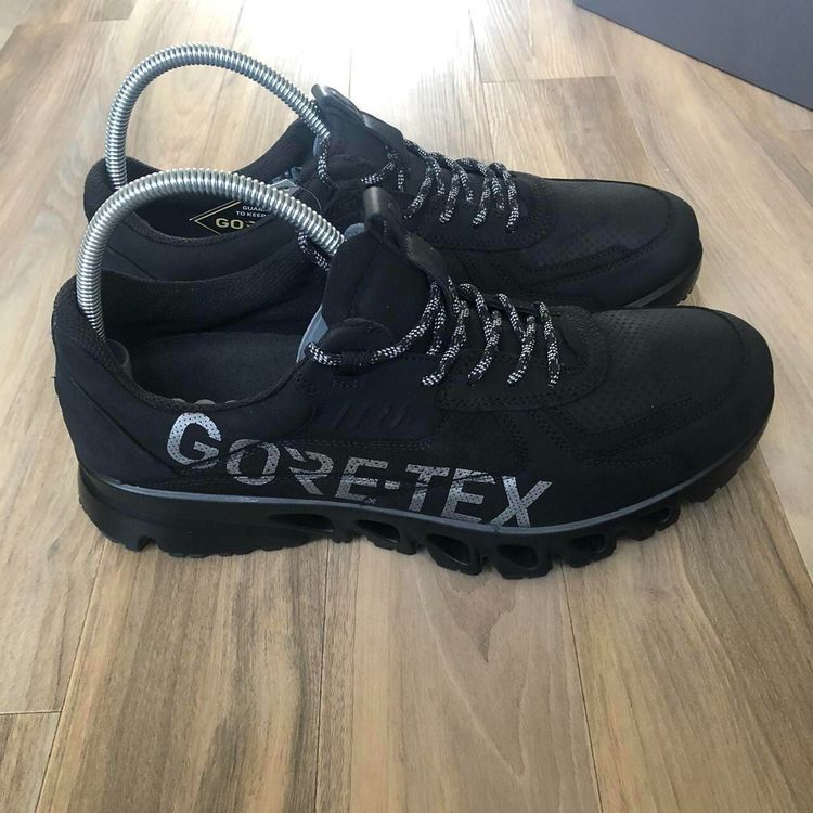 *BNWB* Ecco x GoreTex Outdoor Multivent Trainers, UK11, Black Grey image 4
