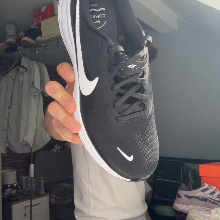 Nike nike trainers size 8 brand new product image