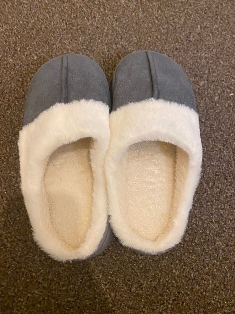 Grey Slippers With White Faux Fur Lining image 2