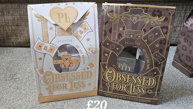 Plouise Obsessed For Less Doll Set