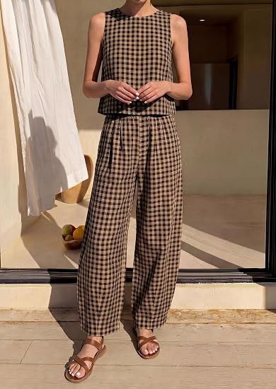 Brown Checkered Sleeveless Top And Pants Set 3