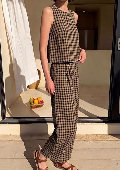 Brown Checkered Sleeveless Top And Pants Set 2