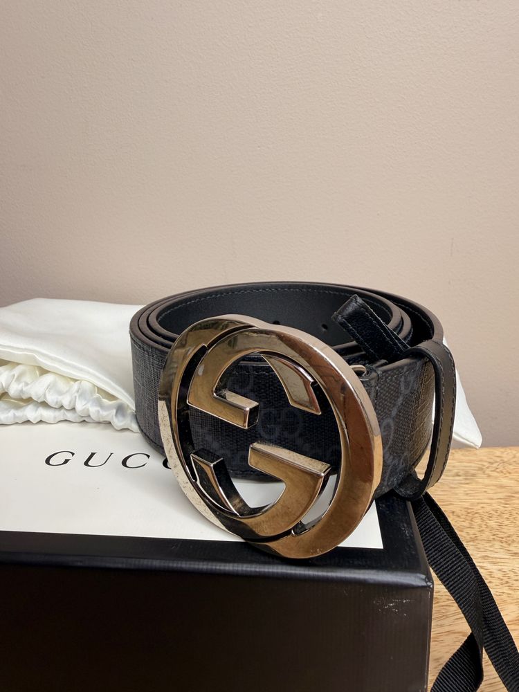 Gucci Black Belt With Silver Gg Buckle image 2