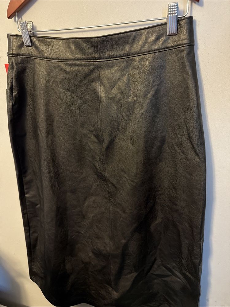 Spanx Faux Leather Like Black Midi Skirt Large BNWT 16-18 imagen 3