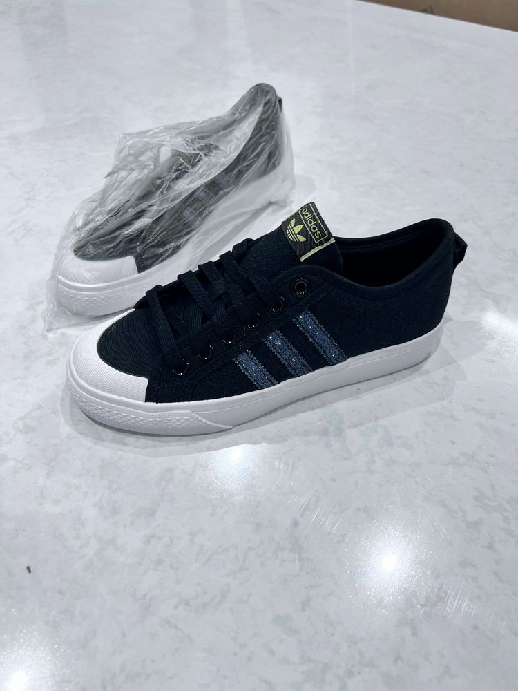 Adidas black sneakers NIZZAA UK5