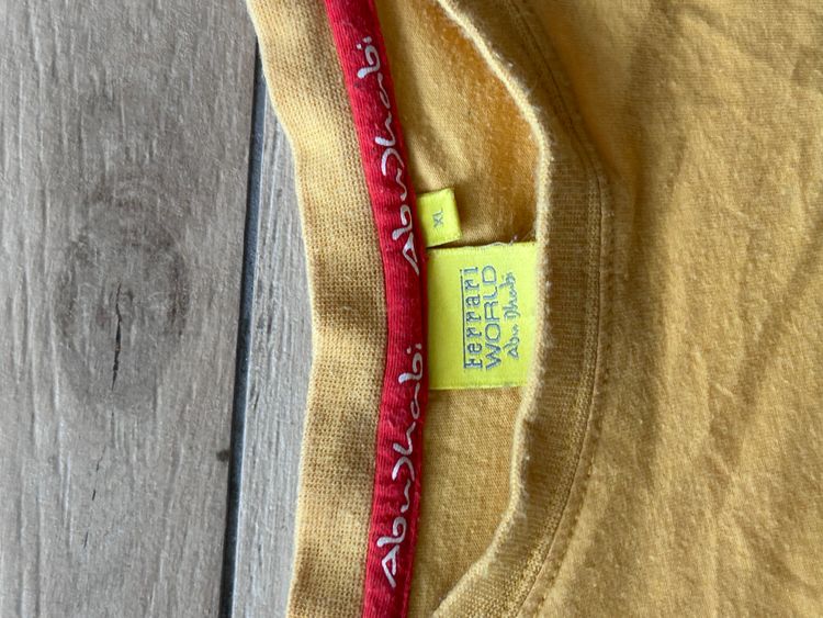 Immagine di Ferrari Yellow Graphic T-Shirt 4