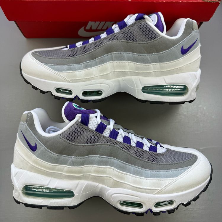 Immagine di Nike Air Max 95 Size UK 7.5 OG Big Bubble Grape White Grey Trainers HJ5996-100 1