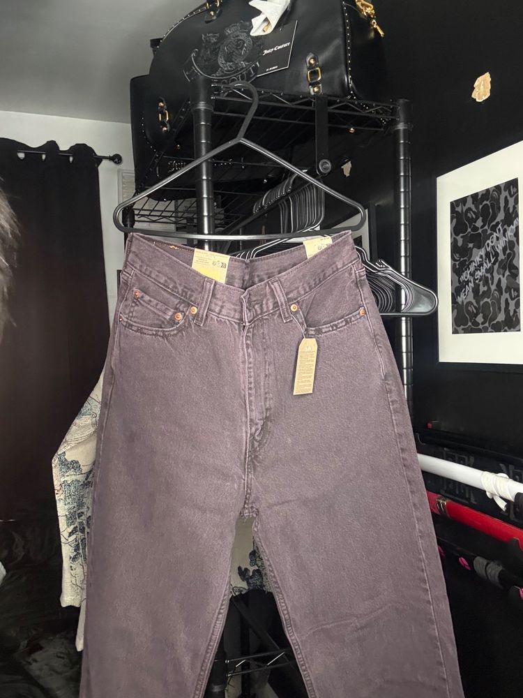 £60RRP Levi’sjeans size 30 waist straight legged. BNWT