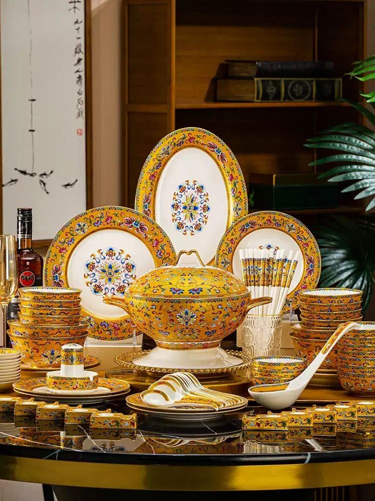 Immagine di Yellow Floral Ceramic Dinnerware Set 3
