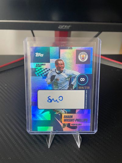 Shaun Wright Phillips auto /250 man city team set