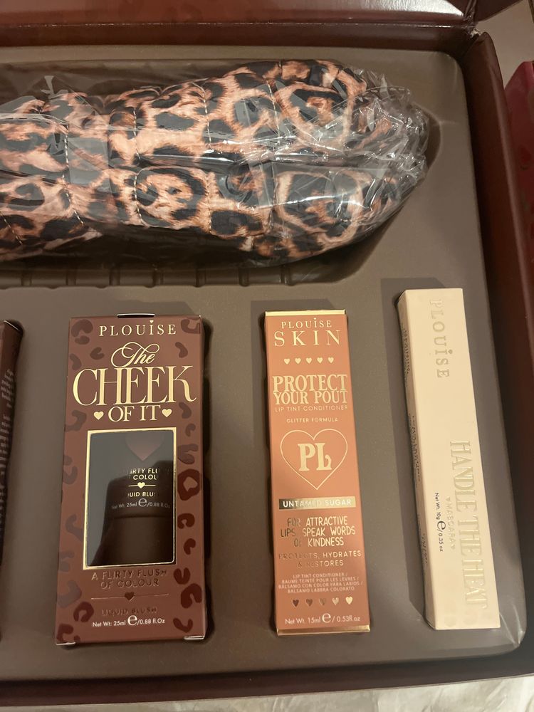 Plouise Makeup Set With Leopard Print Pouch obraz 2