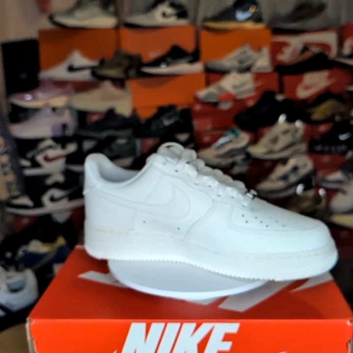 Nike Air Force 1  / SAIL- UK7 - Brand New  imagen 1
