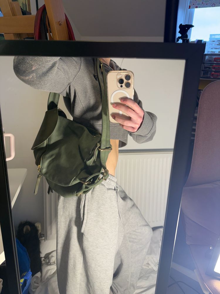 Immagine di Green Shoulder Bag 2