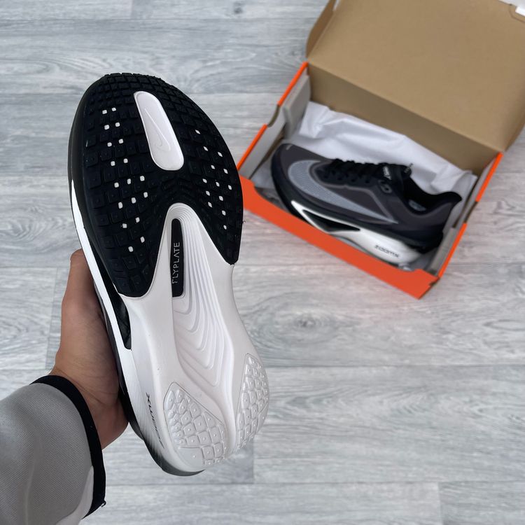 Nike Zoom Fly 6 Running Training Trainers - Black/White [FN8454 001] obraz 5