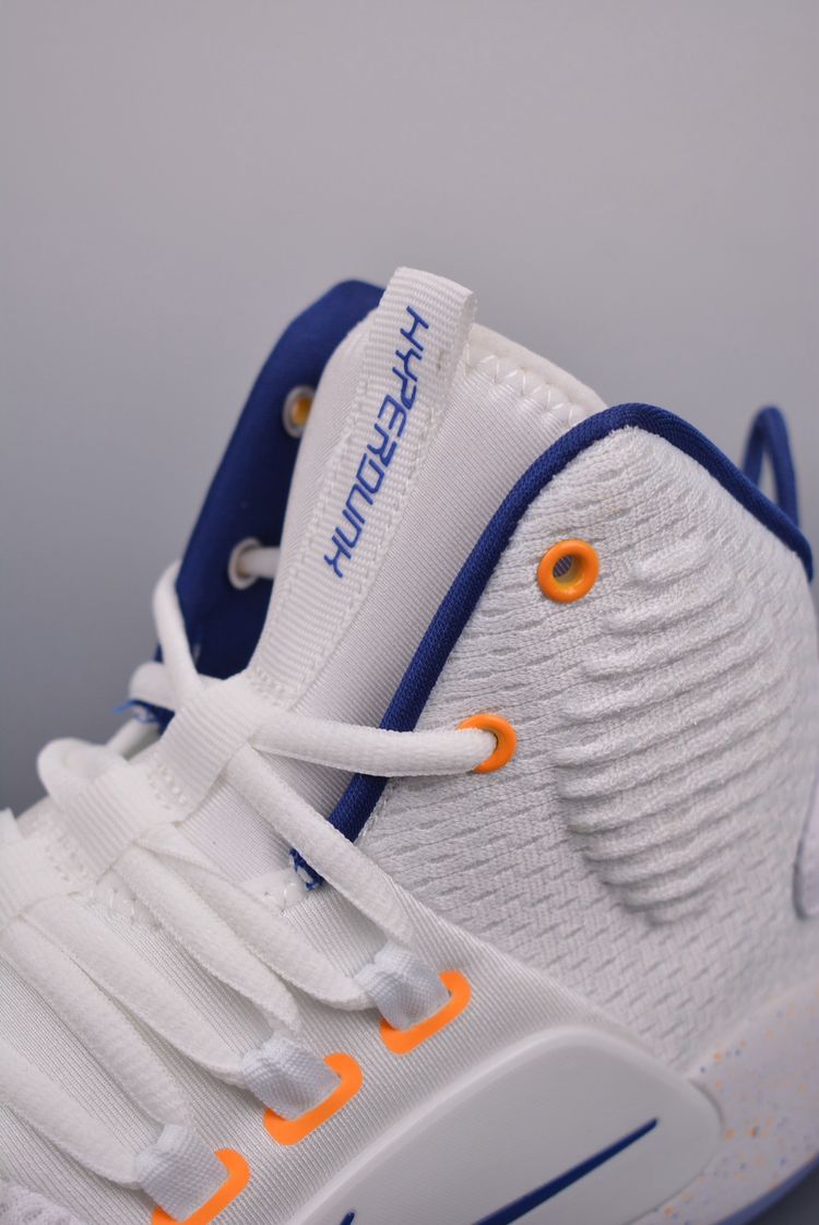 Sneakers image 7