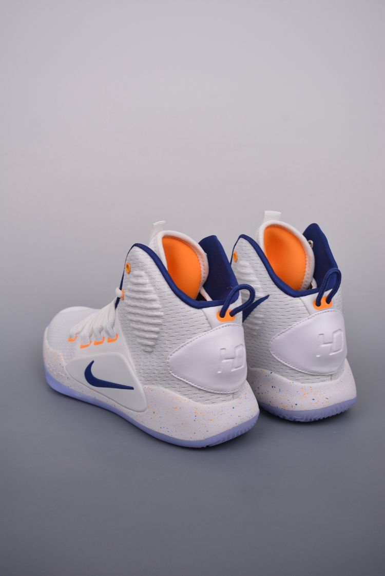 Sneakers image 2