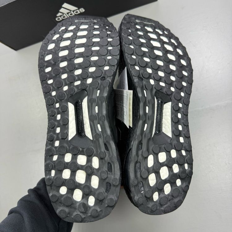 Adidas Ultra Boost 1.0 DNA Size UK 7 Oreo Toe Core Black Men's Trainers GZ3150 obraz 3