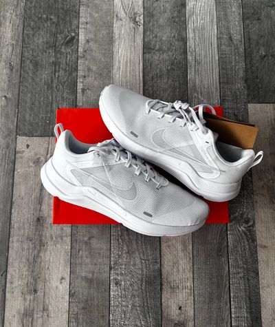 Nike Downshifter 12 Men’s Gym Running Trainers - Triple White - Size UK 9 - DD9293-100