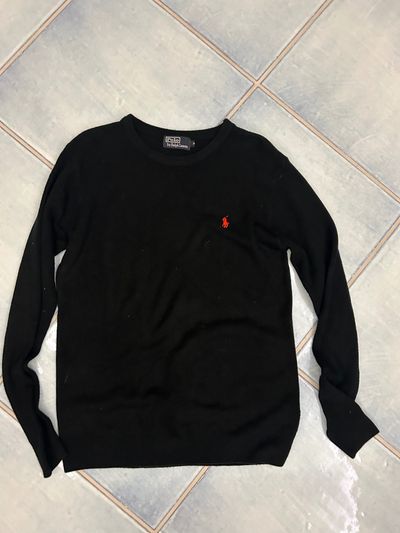 black crew neck sweater