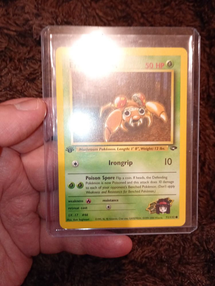 First edition paras Pokémon Card