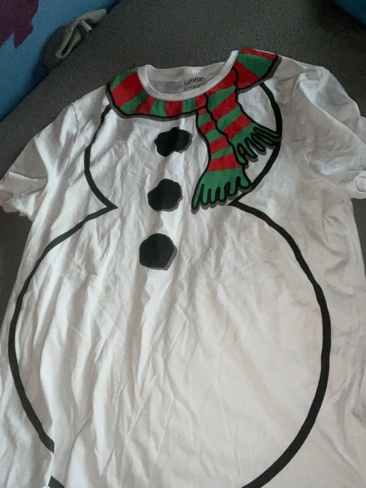 White T-Shirt With Snowman Print Christmas 