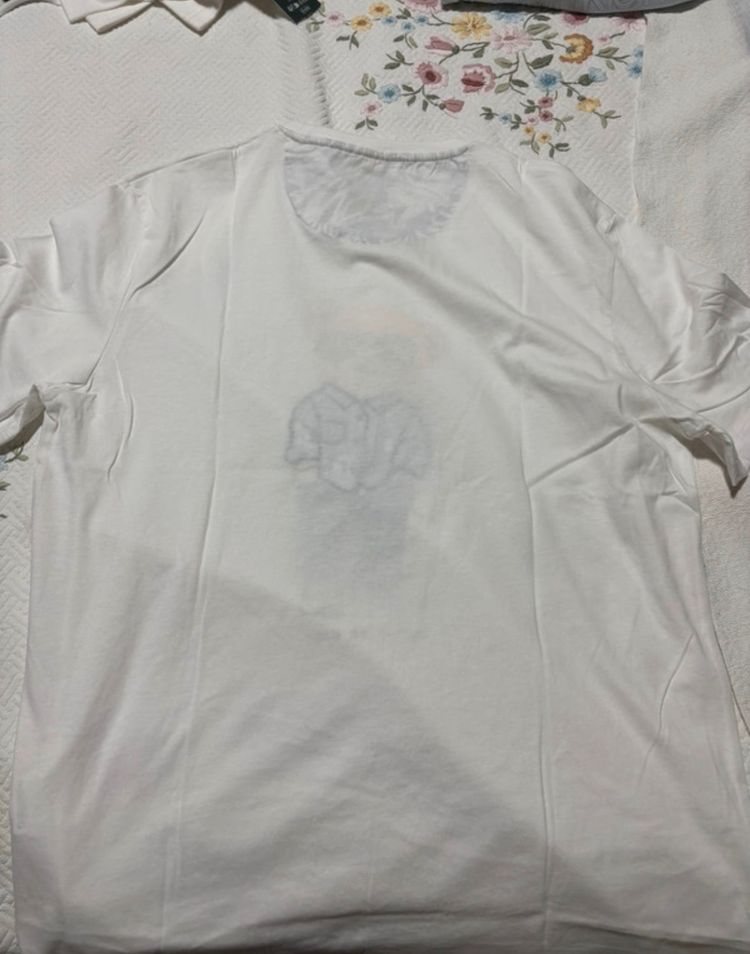 Immagine di Philotinto White T-Shirt With Bear Graphic 5