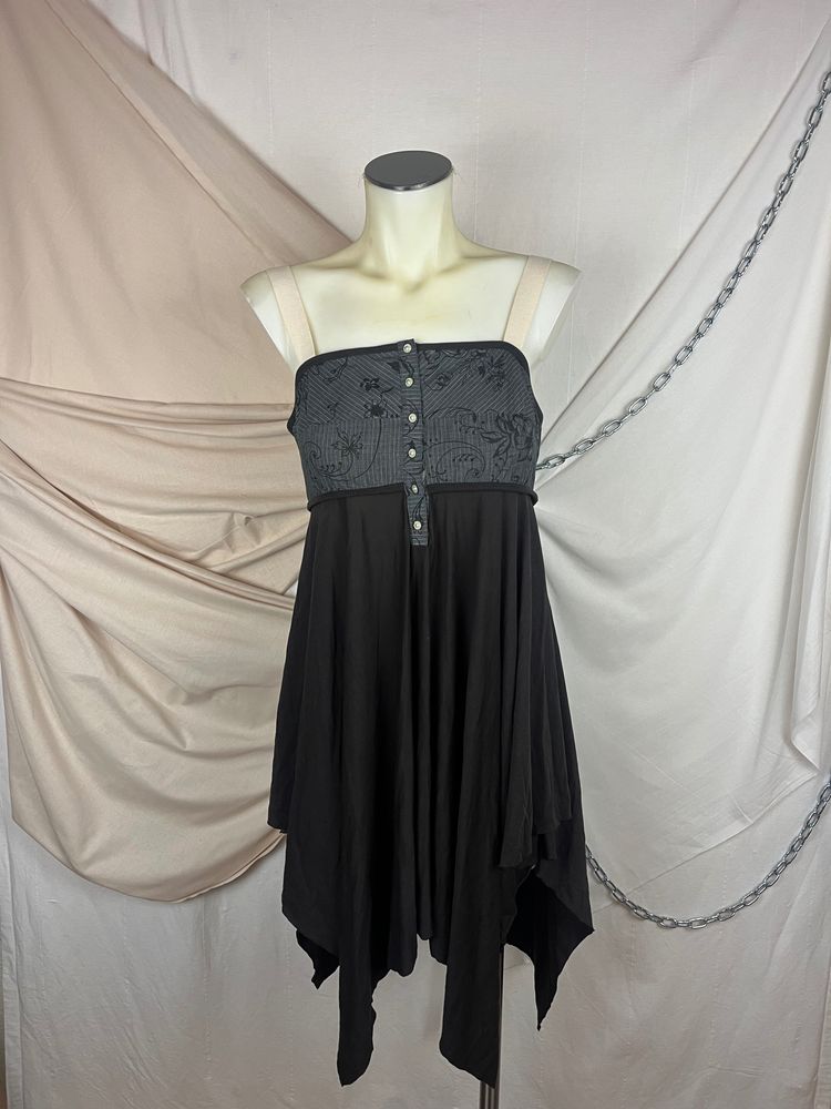 Other Cop copine black sleeveless dress with embroidered bodice product image