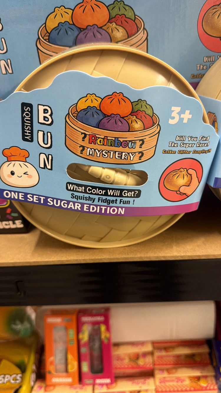 Squishy Bun Rainbow Mystery 