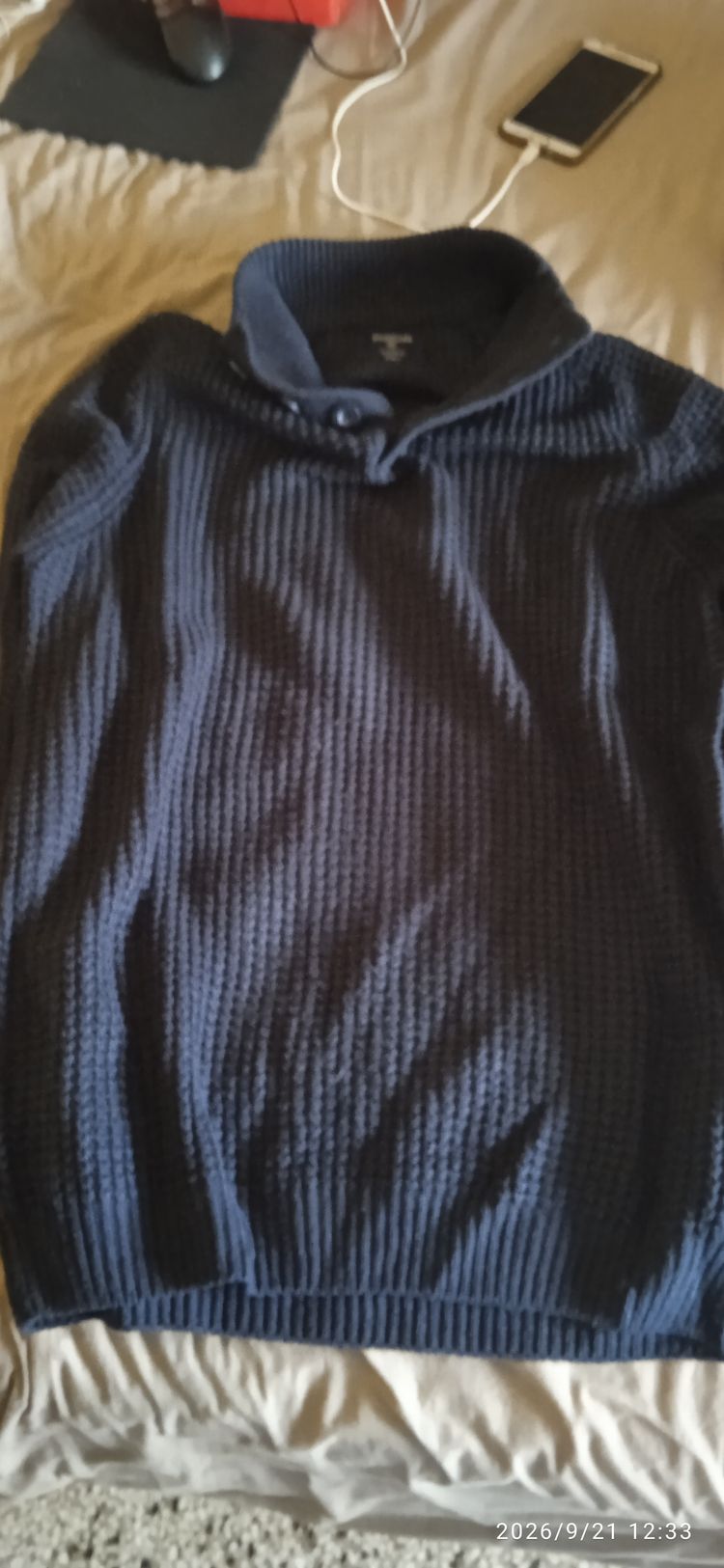Immagine di Navy Blue Knit Sweater 1