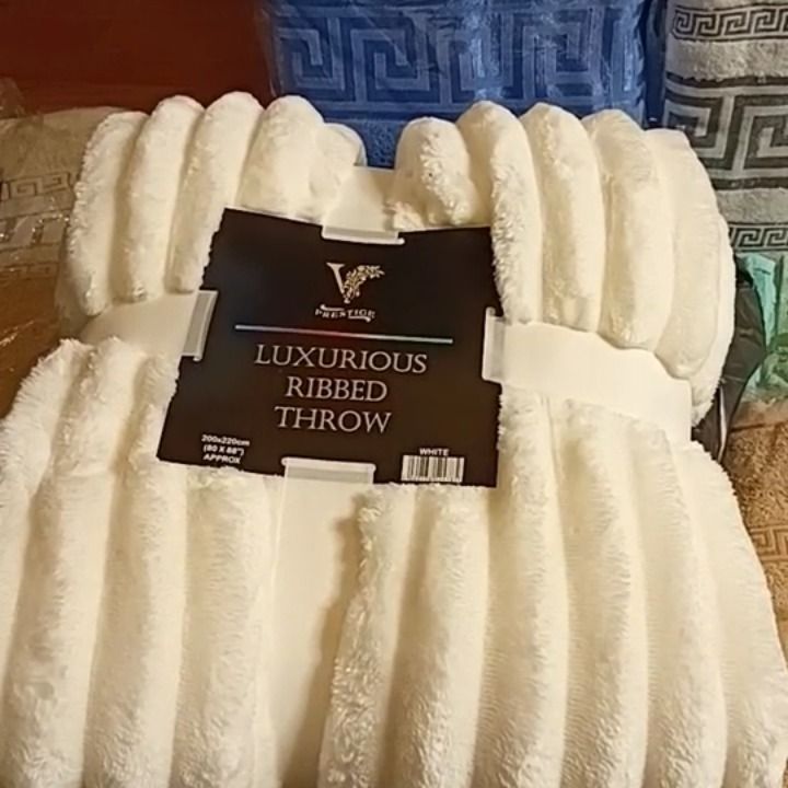 Other white throw king size product image