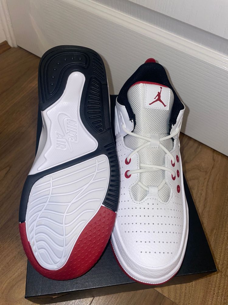 Jordan Max Aura 5 sneakers 3