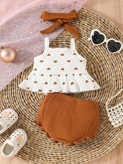 Immagine di Kids Two-Piece Outfit With Heart Print Top And Ribbed Shorts 4