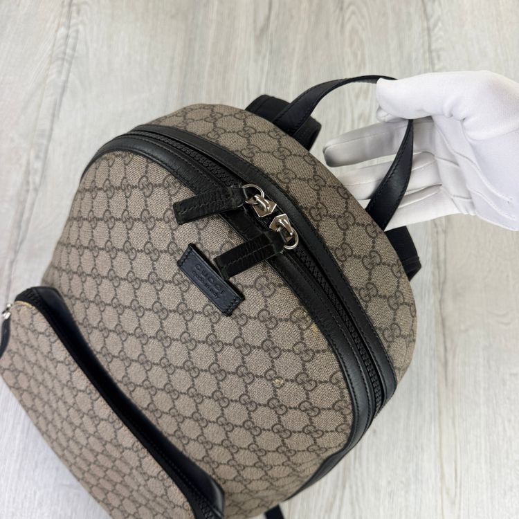 Gucci Men’s Monogram Gucci GG Supreme Backpack obraz 3