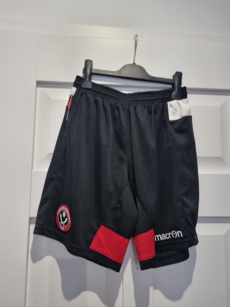 Macron Macron Black Sports Shorts product image