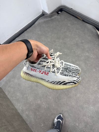 Yeezy 350 boost trainers