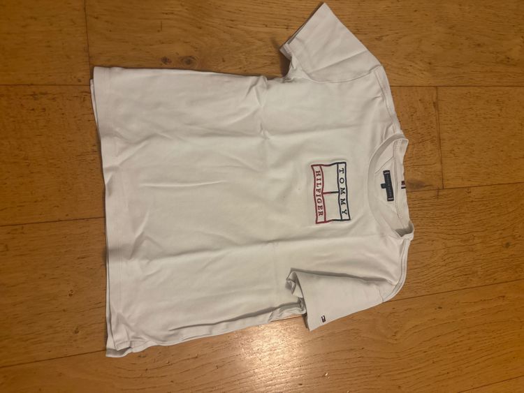 Tommy Hilfiger White T-Shirt image 1