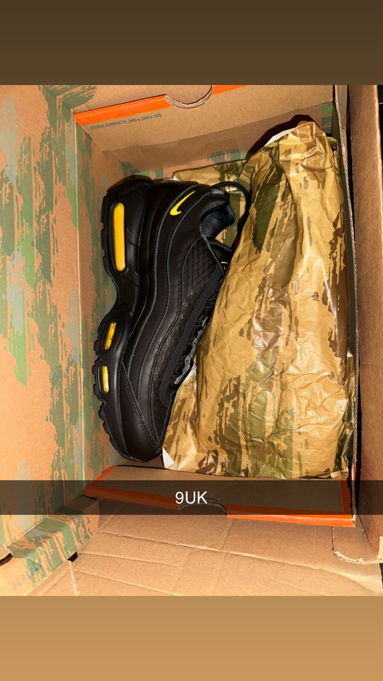 Nike Air max 95 black & yellow corteiz  product image