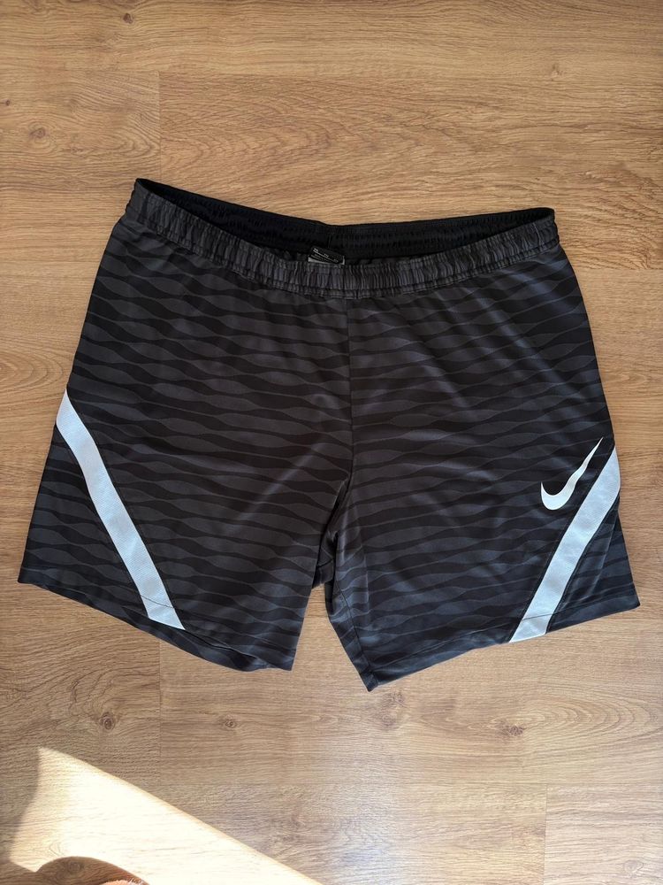 Immagine di Nike Dri-Fit Men'S Shorts 2