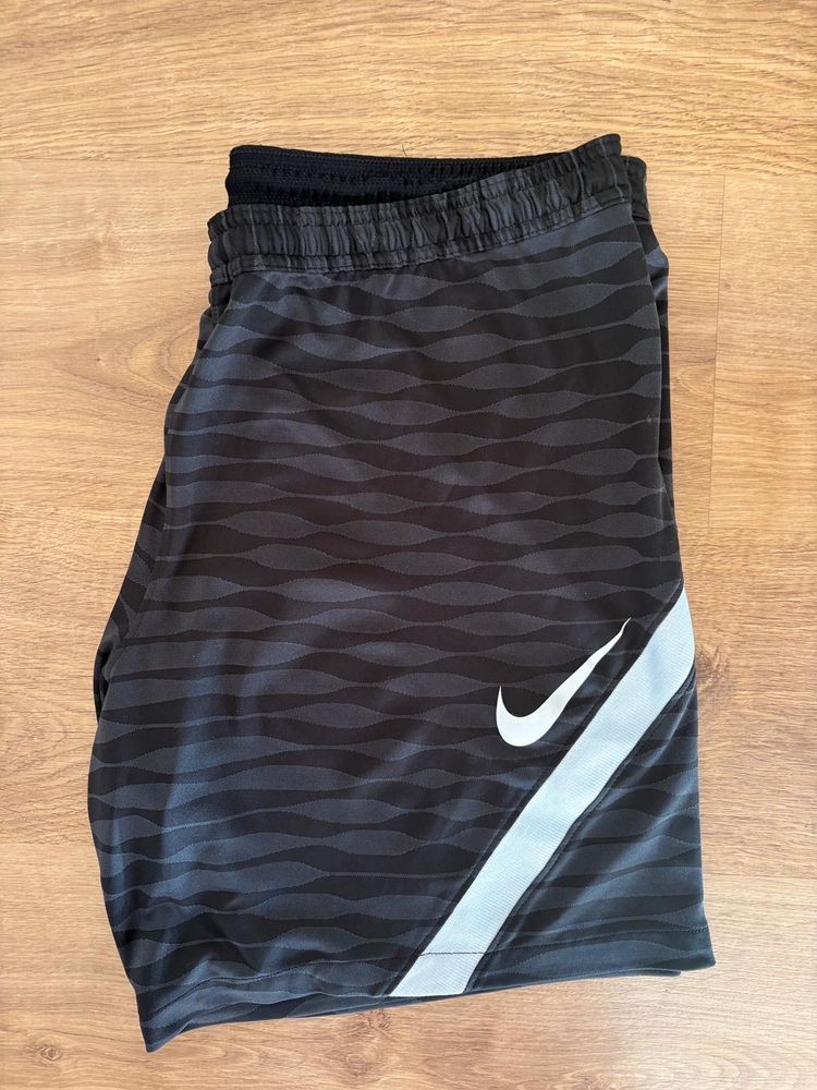 Nike Dri-Fit Men'S Shorts